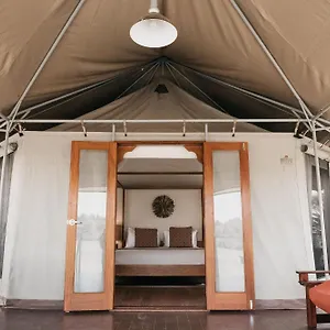 Ingenia Holidays Rivershore Курортный комплекс